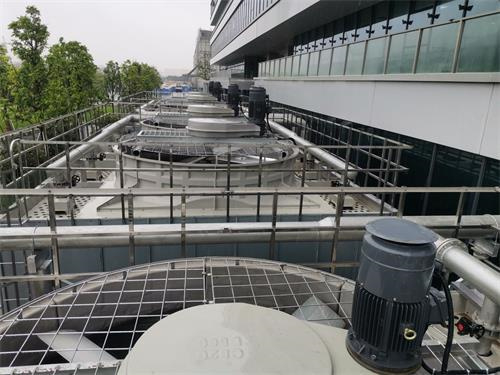 廣東冷卻塔廠家在對冷卻塔進行節能改造時需要注意什